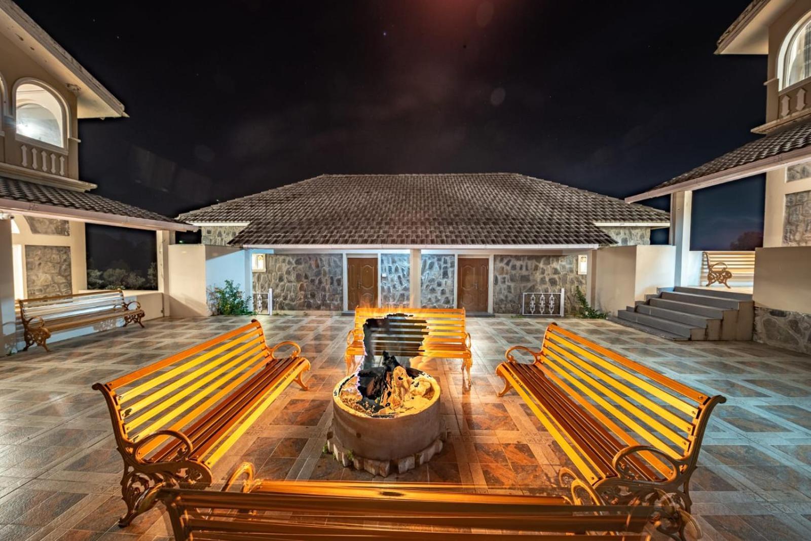 Emerald Stays Ooty By Voye Homes , Italian Luxury Near Ooty Emerald Lake Exterior photo